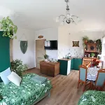 Zielona Przystan Apartment *